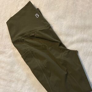 Buffbunny olive legging